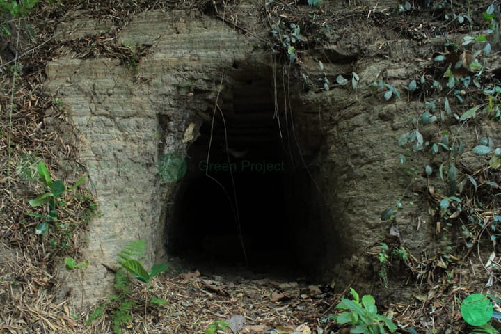 Gua Jepang di Danau Setu Patok Cirebon